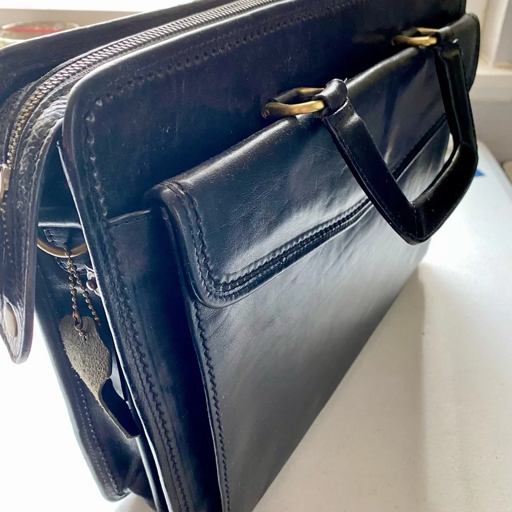 Elegant Black Leather Briefcase for Men Italian leather bag